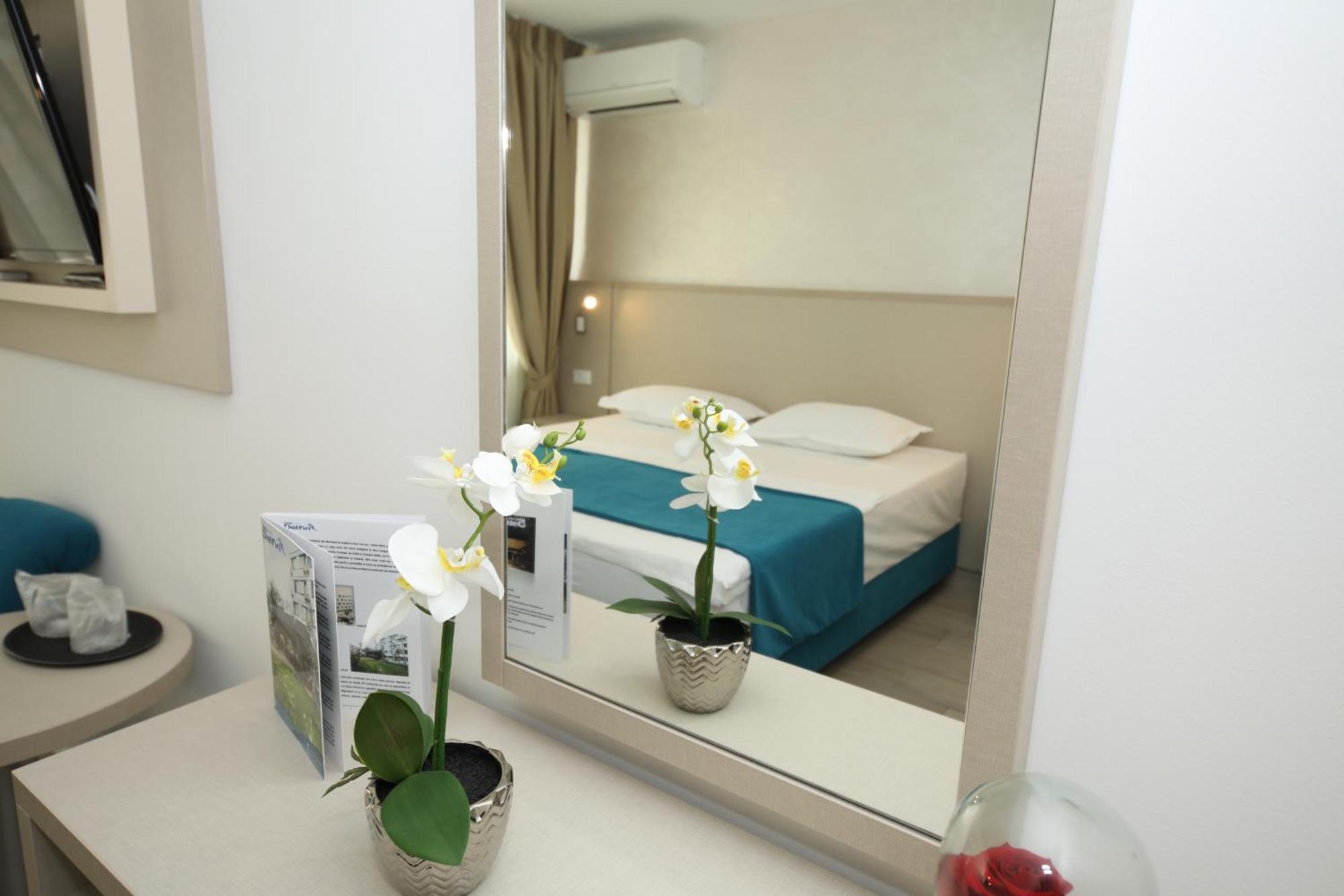 Hotel Delfin Mamaia Eksteriør bilde